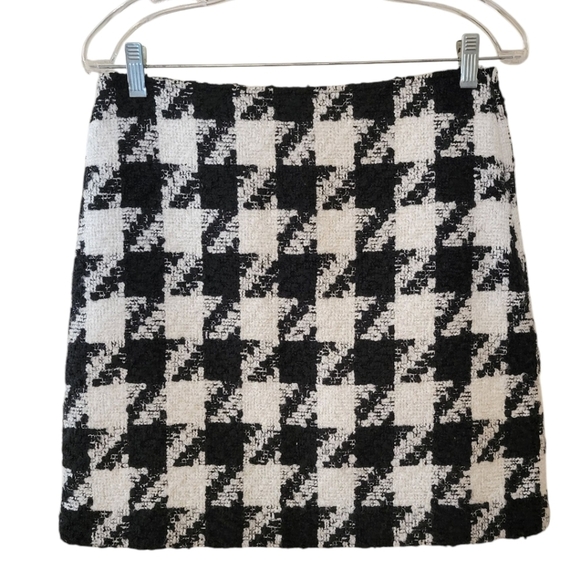 LOFT Black and White Textured Geometric Print Skirt Size 4 - Picture 2 of 4